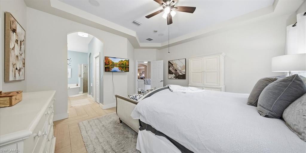 CARLTON LAKES - Residential