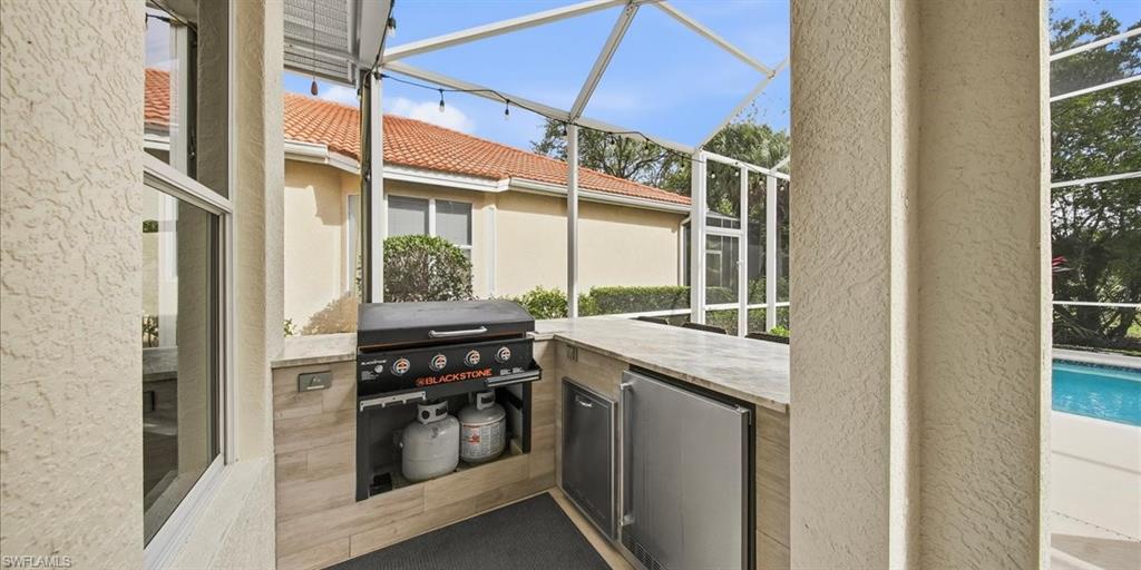 CARLTON LAKES - Residential