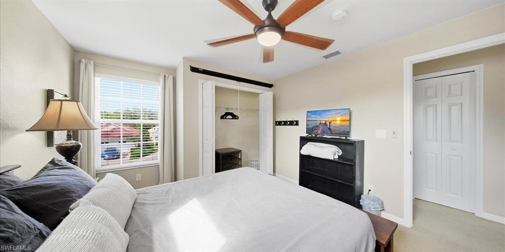 CARLTON LAKES - Residential