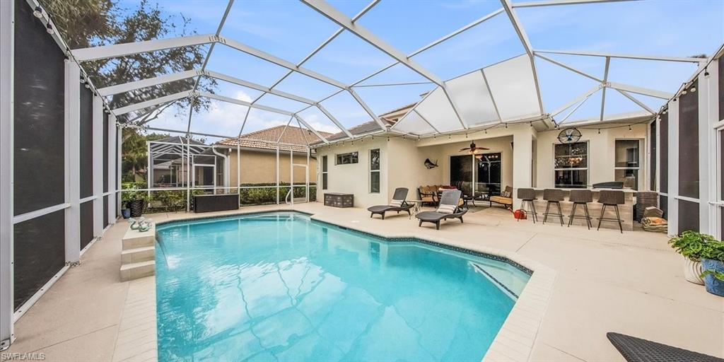 CARLTON LAKES - Residential