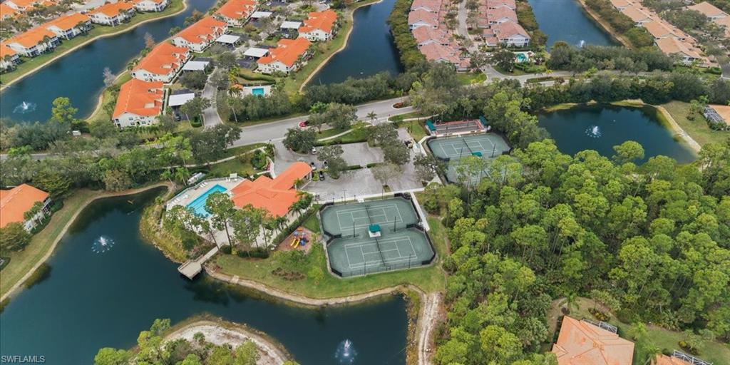 CARLTON LAKES - Residential