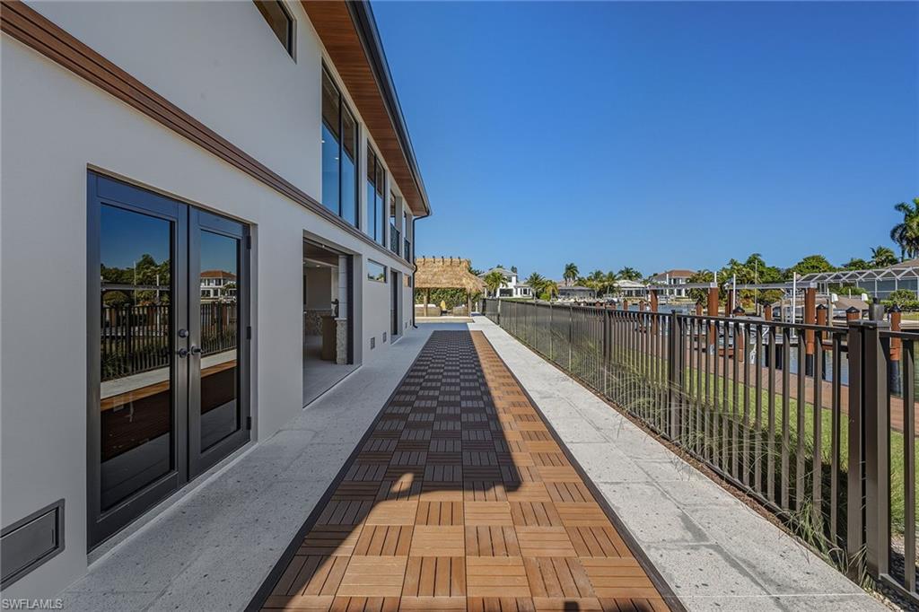 MARCO ISLAND - Residential