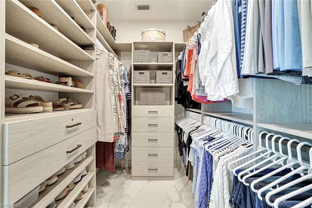 MARCO BEACH - Residential