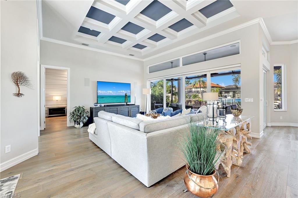 MARCO BEACH - Residential