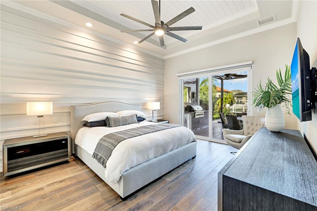 MARCO BEACH - Residential