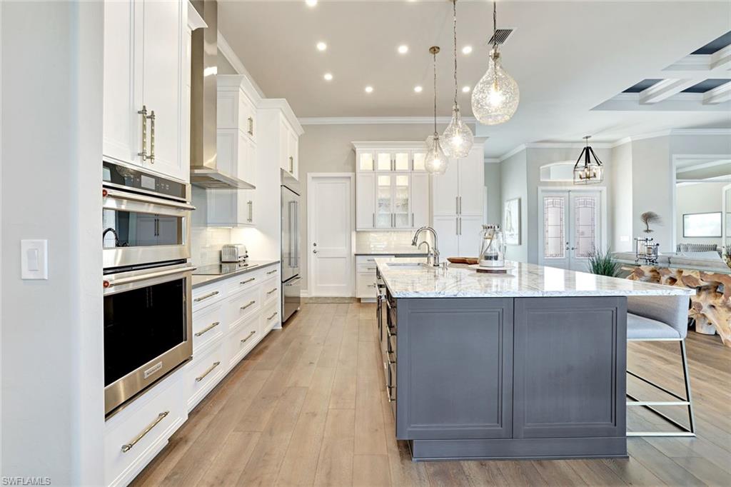 MARCO BEACH - Residential