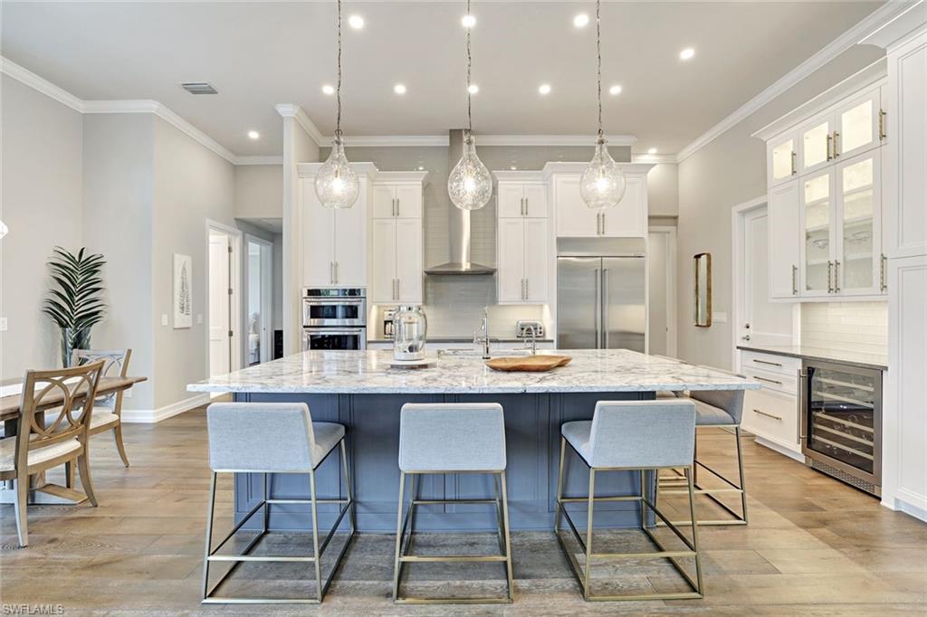 MARCO BEACH - Residential