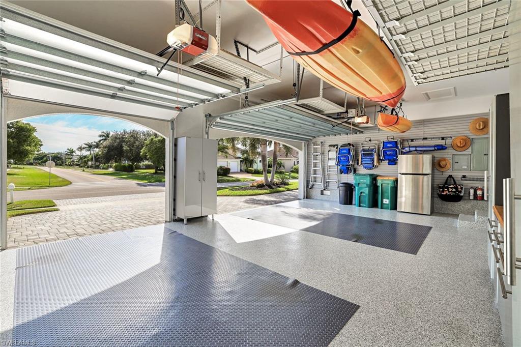 MARCO BEACH - Residential