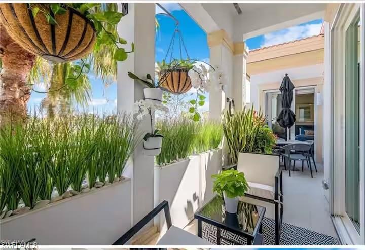 OLDE NAPLES - Residential