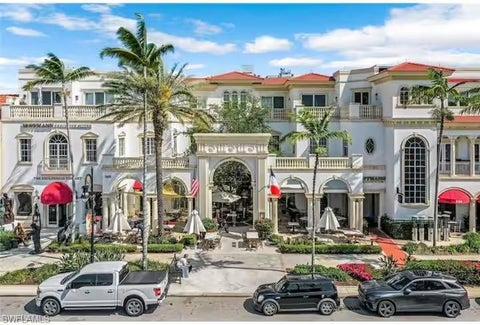 Photo of 365 5th AVE S #307, NAPLES, FL 34102 (MLS # 226014001)
