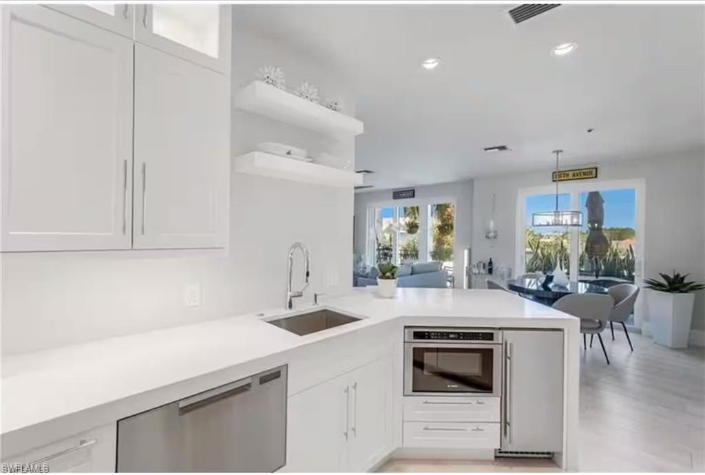 OLDE NAPLES - Residential