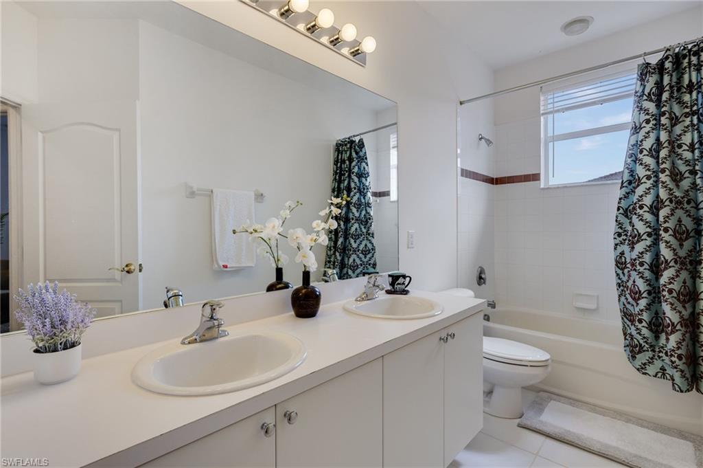 CORAL LAKES - Residential