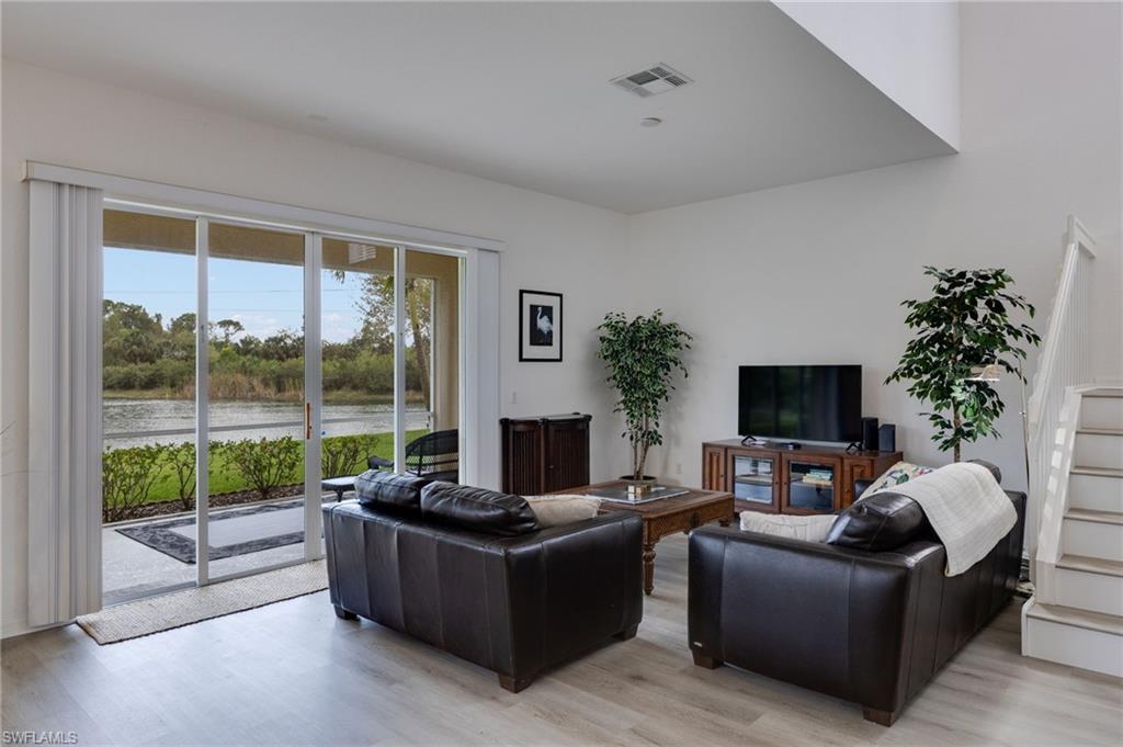 CORAL LAKES - Residential