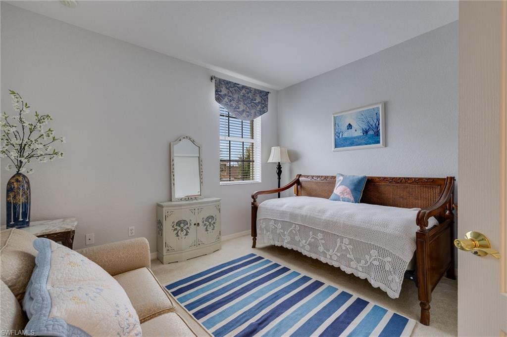 CORAL LAKES - Residential