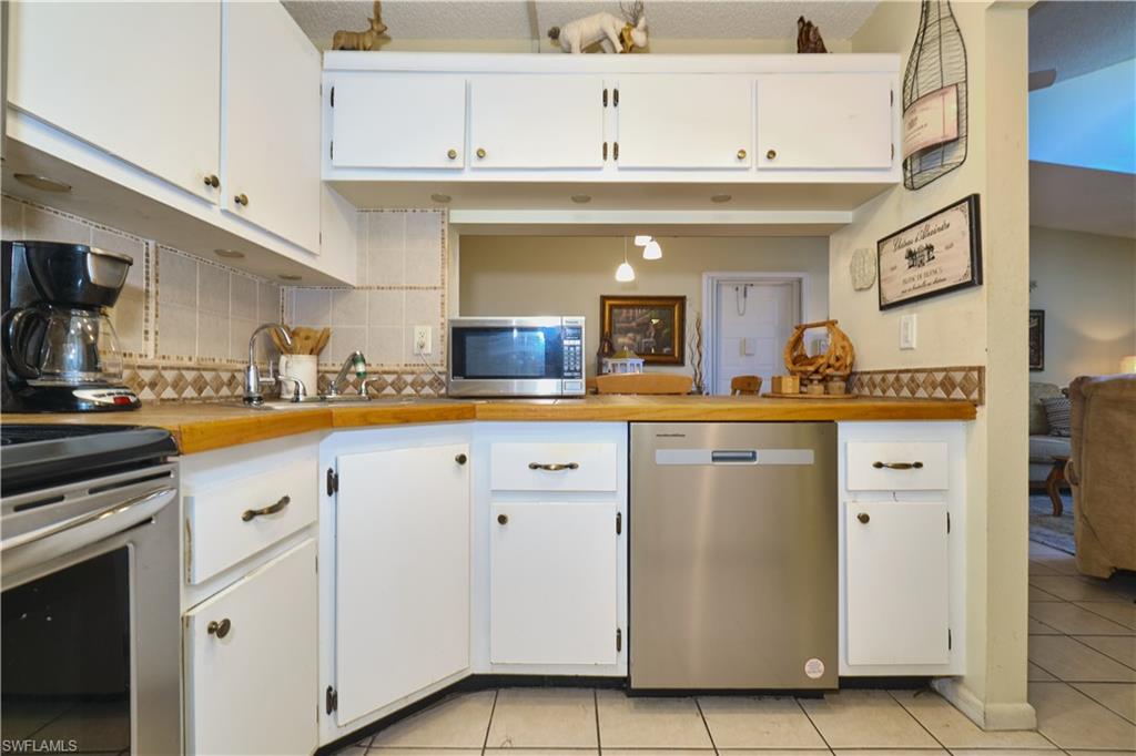 PINE RIDGE OF FORT MYERS VILLAGE - Residential