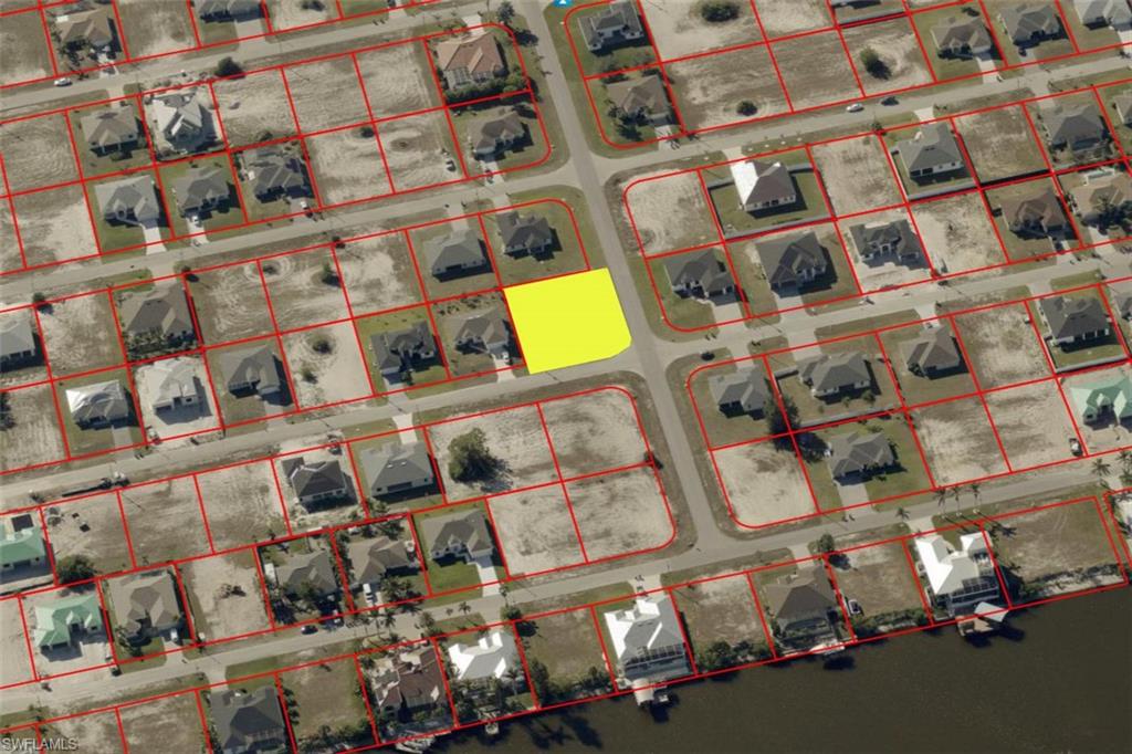 CAPE CORAL - Land