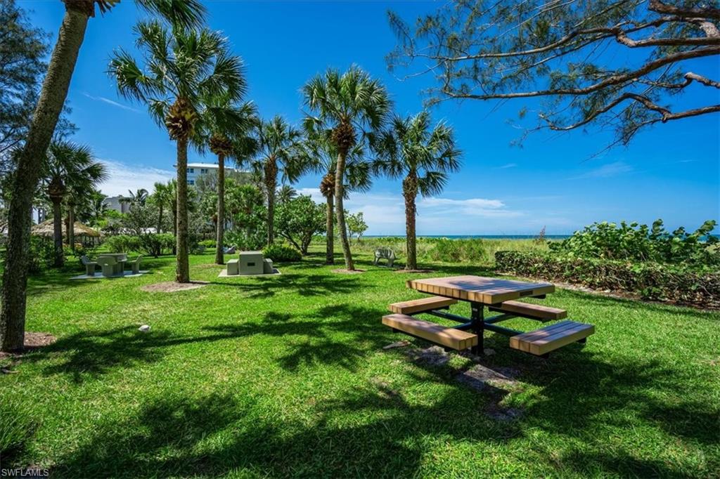 MOORINGS - Residential