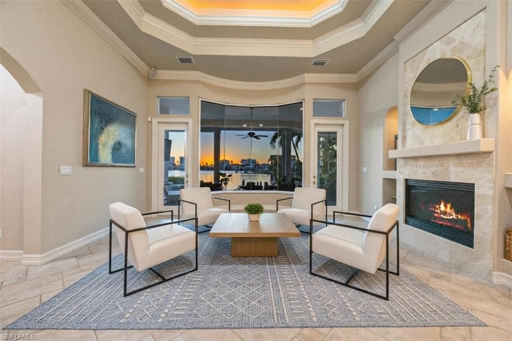 MOORINGS - Residential