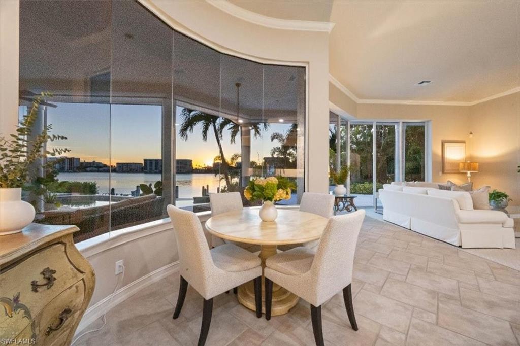 MOORINGS - Residential