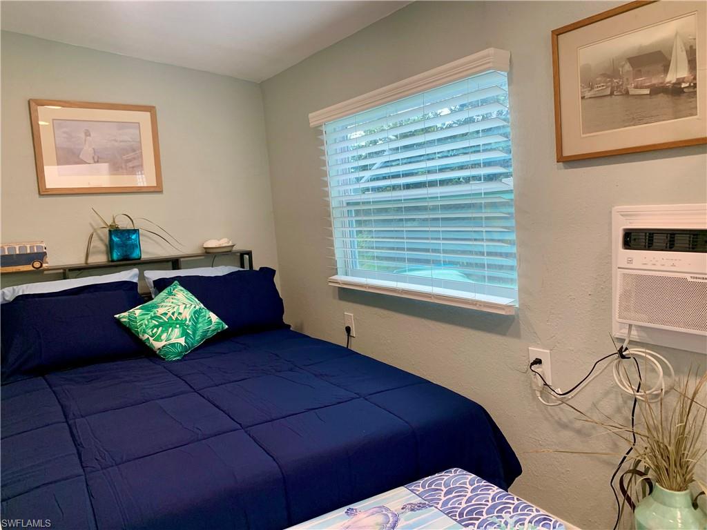 CHARLOTTE SHORES - Residential Lease