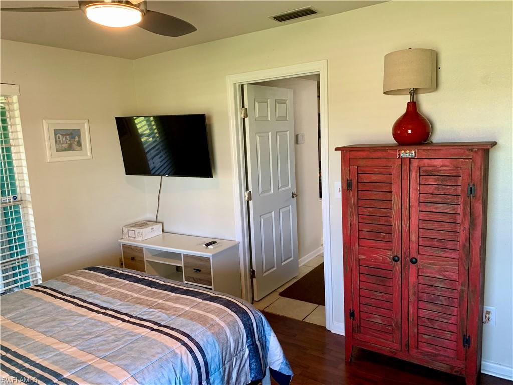 CHARLOTTE SHORES - Residential Lease