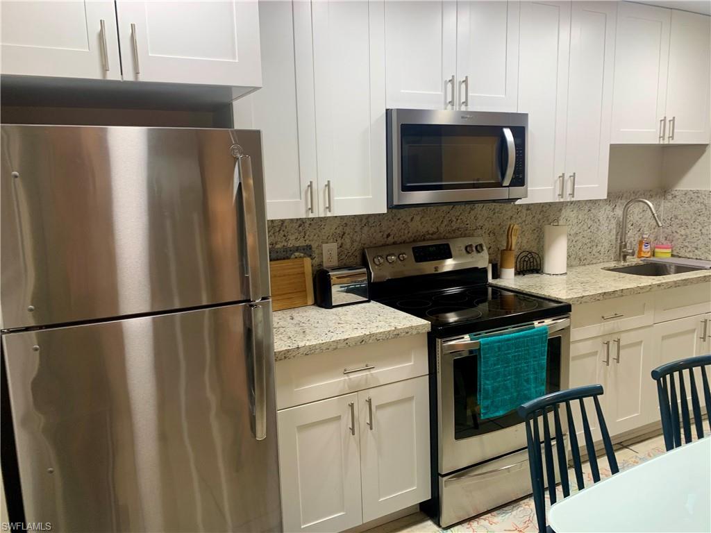 CHARLOTTE SHORES - Residential Lease