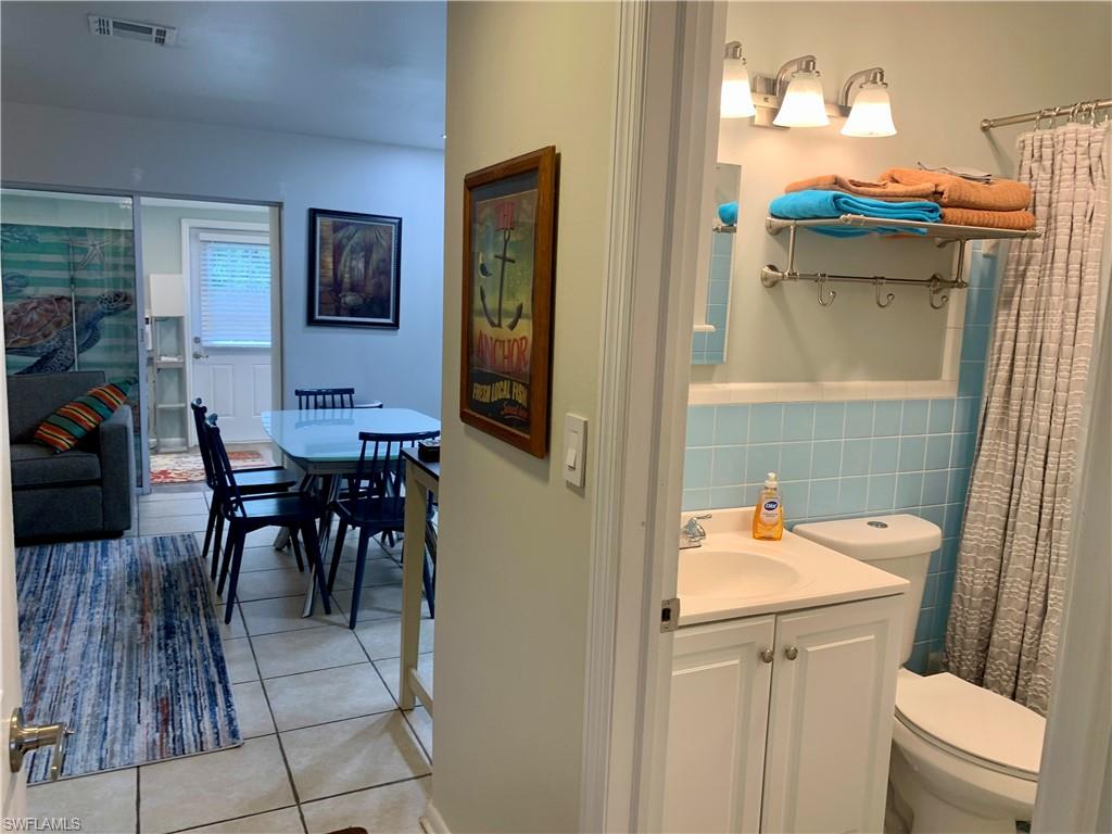 CHARLOTTE SHORES - Residential Lease