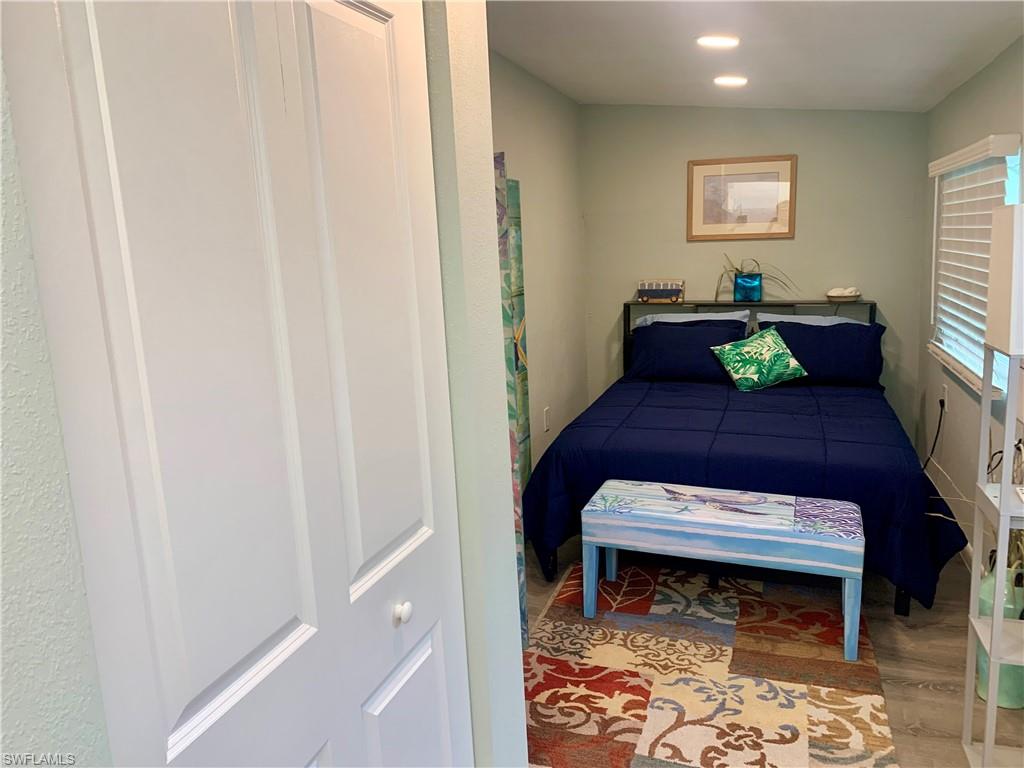 CHARLOTTE SHORES - Residential Lease