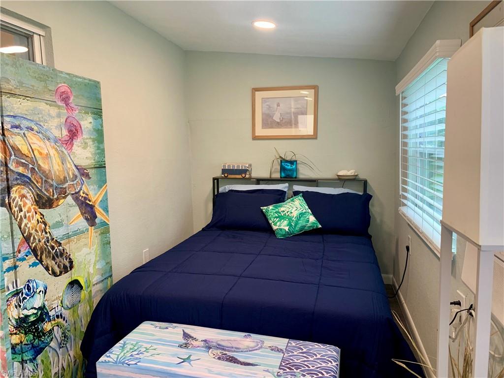 CHARLOTTE SHORES - Residential Lease