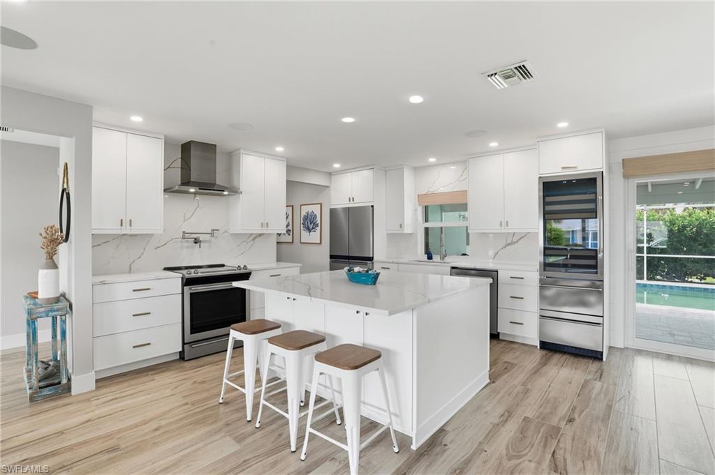 ISLAND PARK - Residential Lease