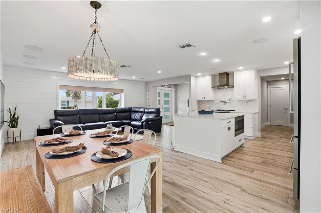 ISLAND PARK - Residential Lease