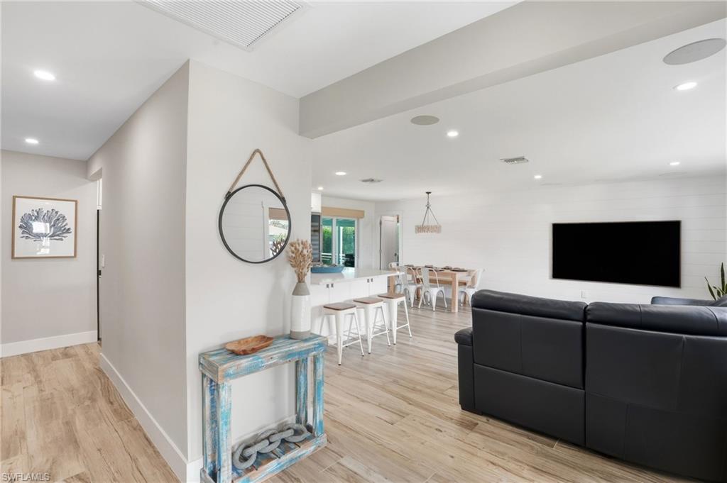 ISLAND PARK - Residential Lease