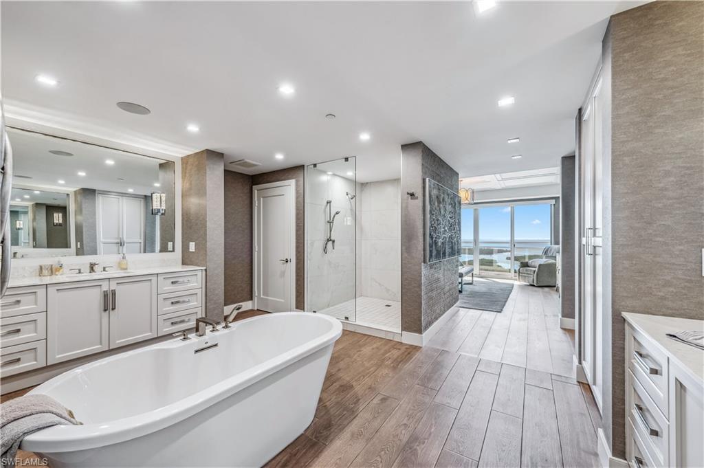 KALEA BAY TOWER 100 - Residential