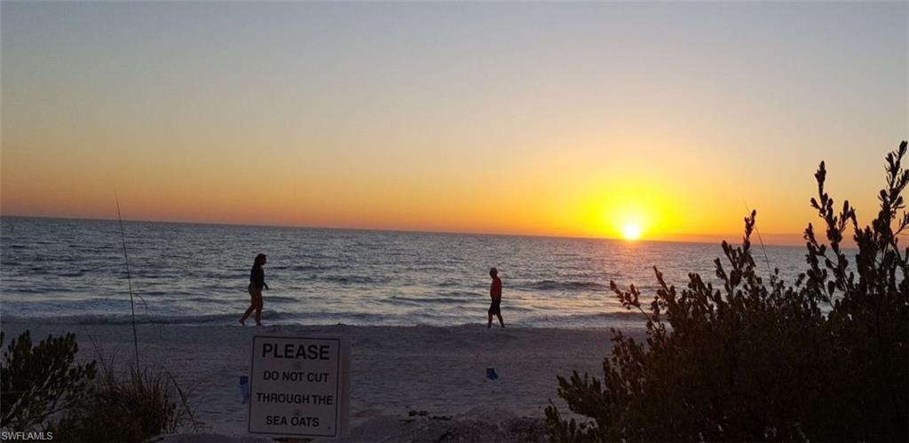 CREEKSIDE - Residential