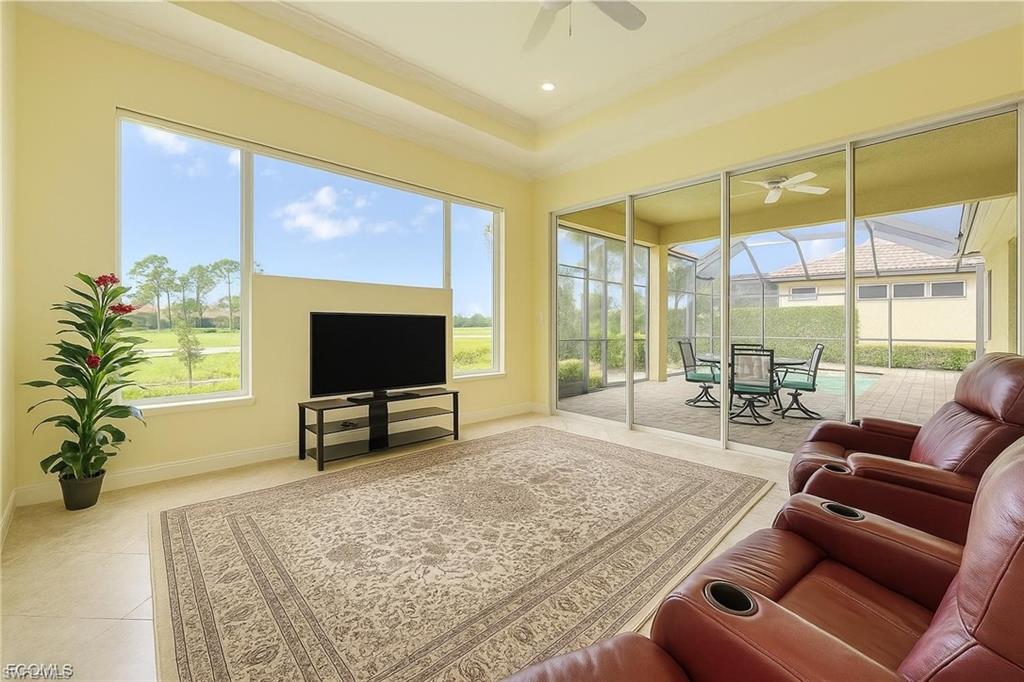 CREEKSIDE - Residential