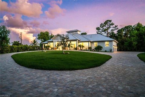 4381 Broadway AVE W ESTERO FL 33928