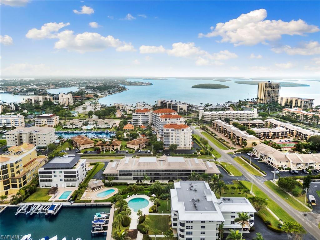 MISTY COVE - Residential