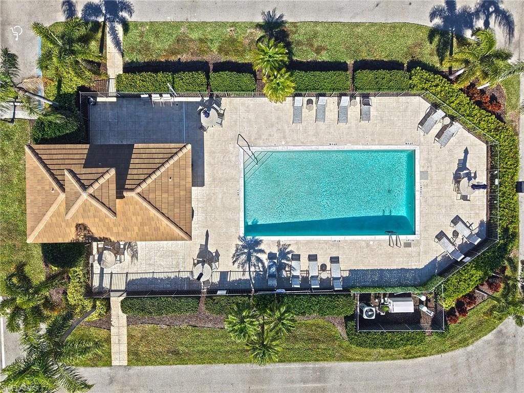 VILLAS AT OLDE HICKORY - Residential