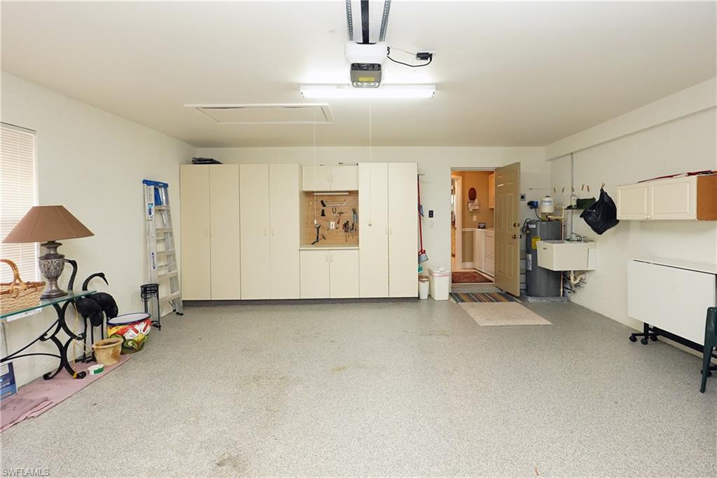 VILLAS AT OLDE HICKORY - Residential