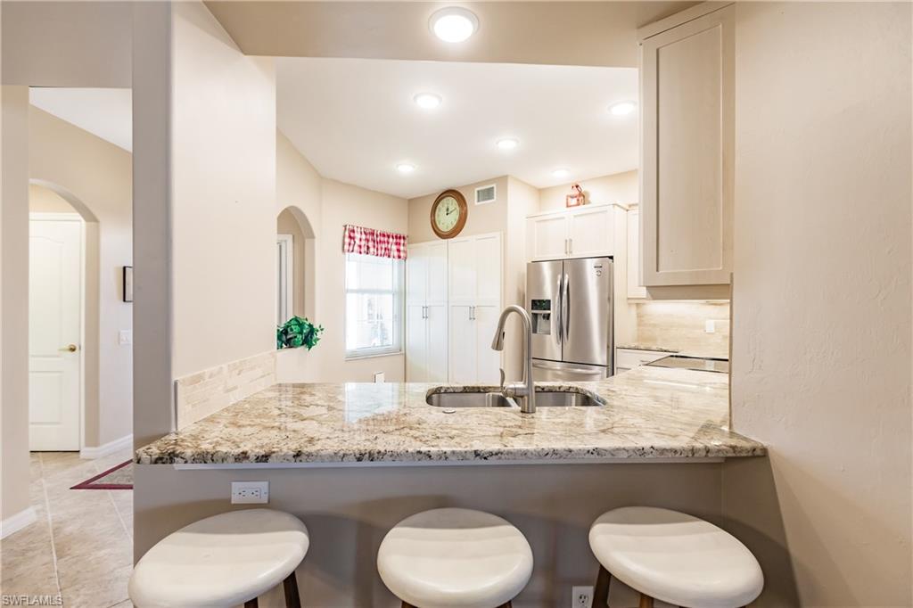 SUNSET STREAM - Residential