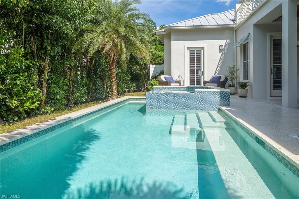 OLDE NAPLES - Residential