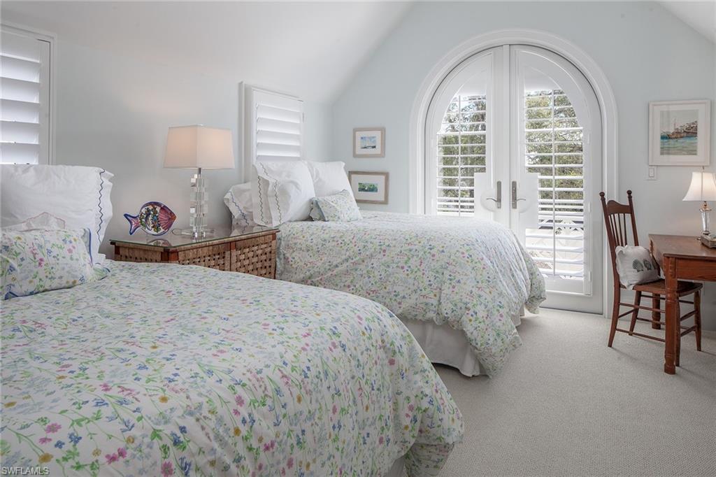 OLDE NAPLES - Residential