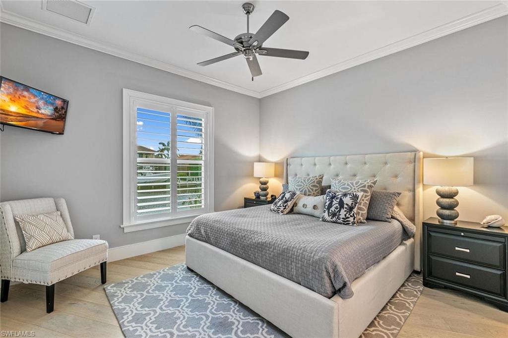 MARCO BEACH - Residential