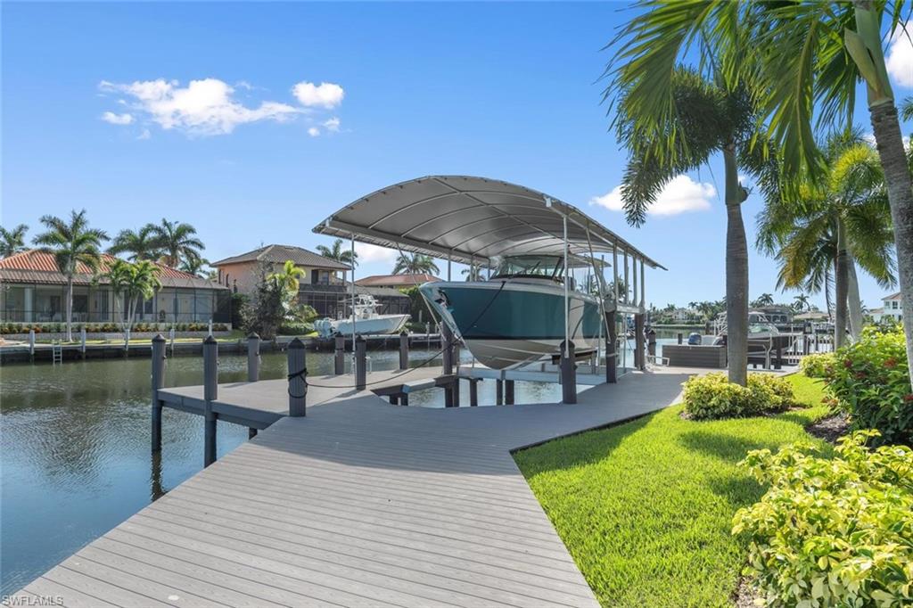 MARCO BEACH - Residential