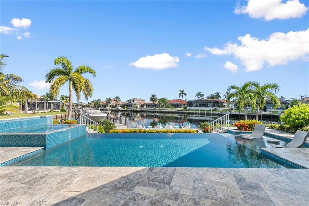 MARCO BEACH - Residential