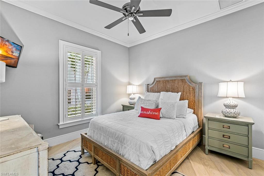 MARCO BEACH - Residential