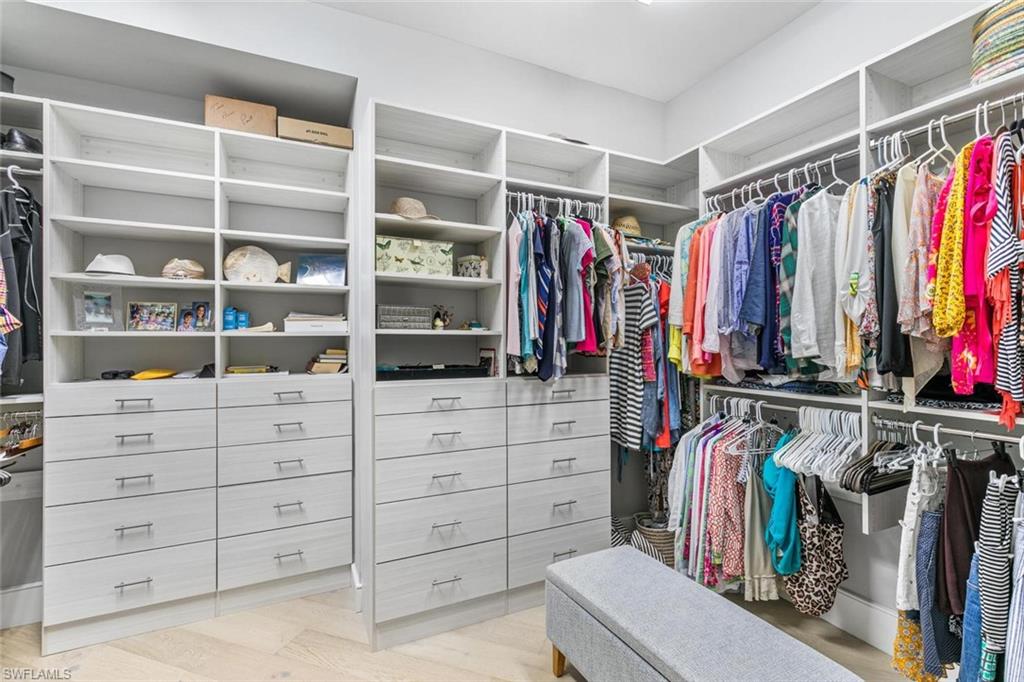 MARCO BEACH - Residential