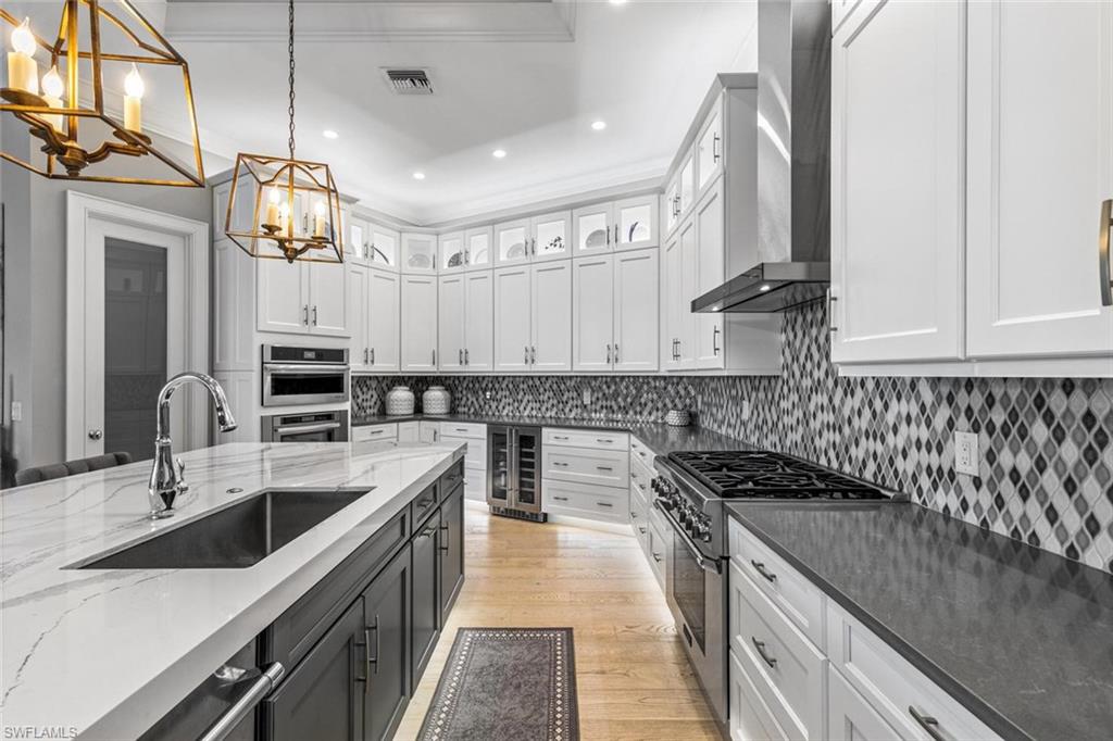 MARCO BEACH - Residential