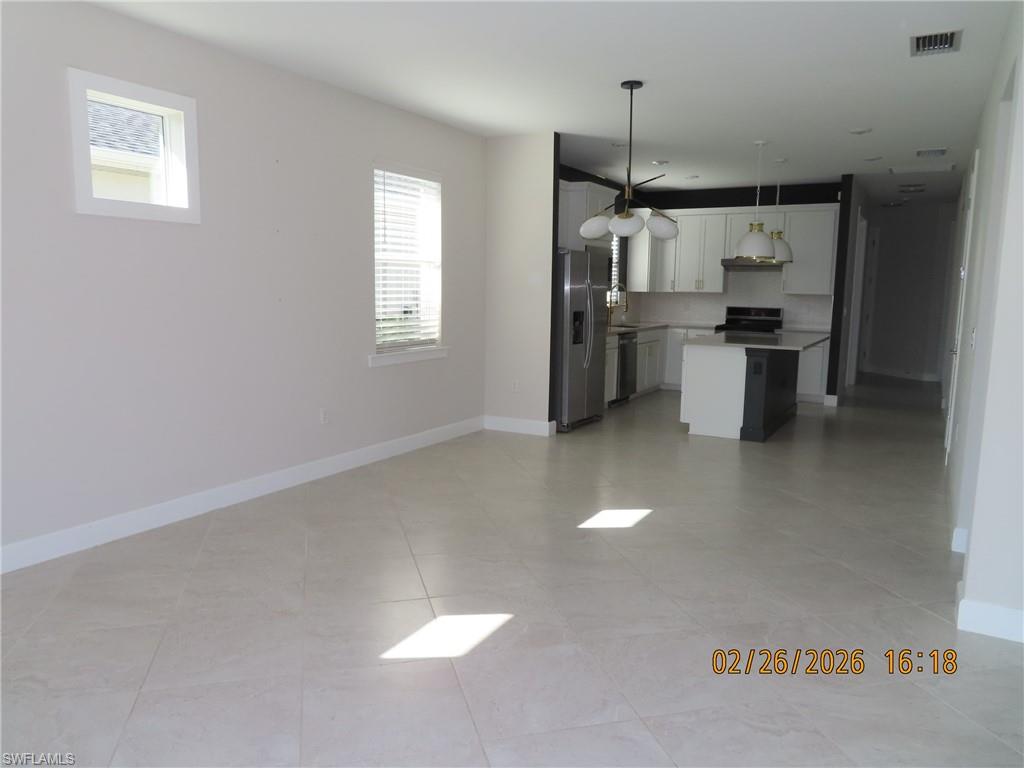 EDGEWATER - Residential