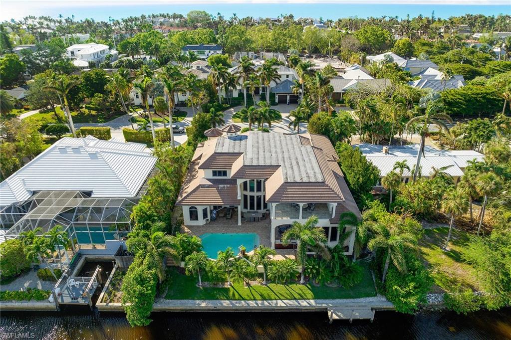 AQUALANE SHORES - Residential